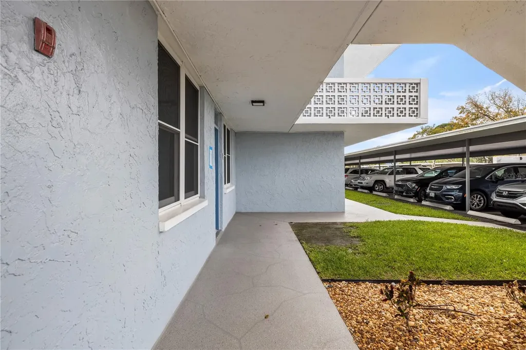 4715 Bay Street NE St Petersburg FL 33703