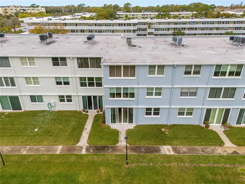 4715 Bay Street NE St Petersburg FL 33703