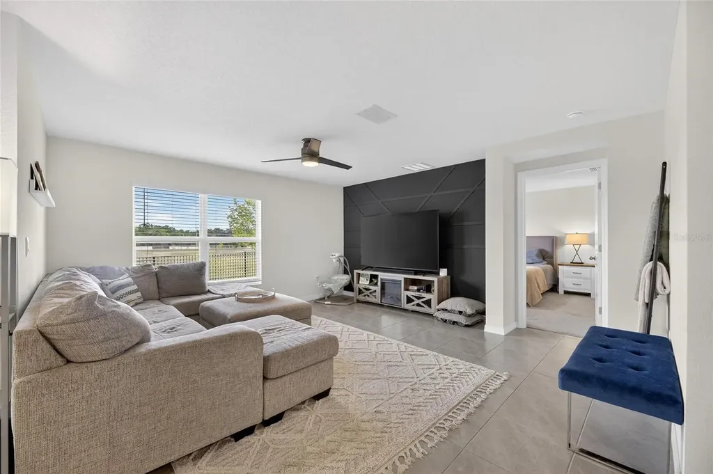 7511 Rosewood Garden Loop Tampa FL 33637