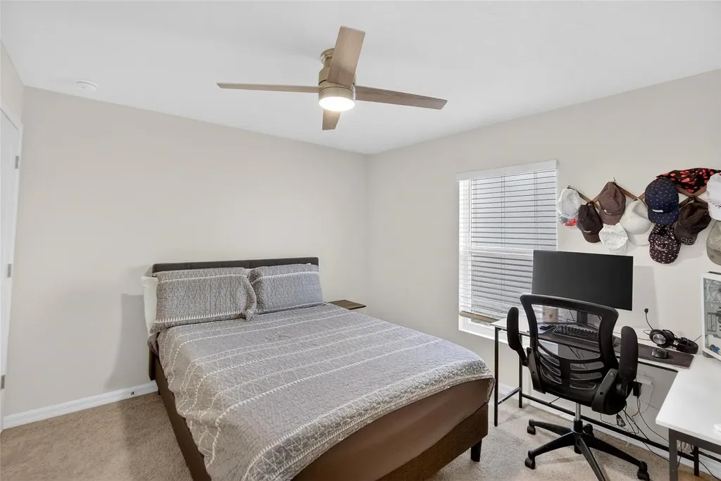 7511 Rosewood Garden Loop Tampa FL 33637
