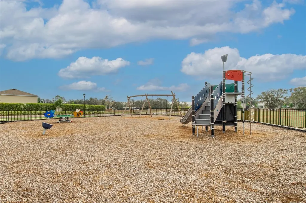 7511 Rosewood Garden Loop Tampa FL 33637