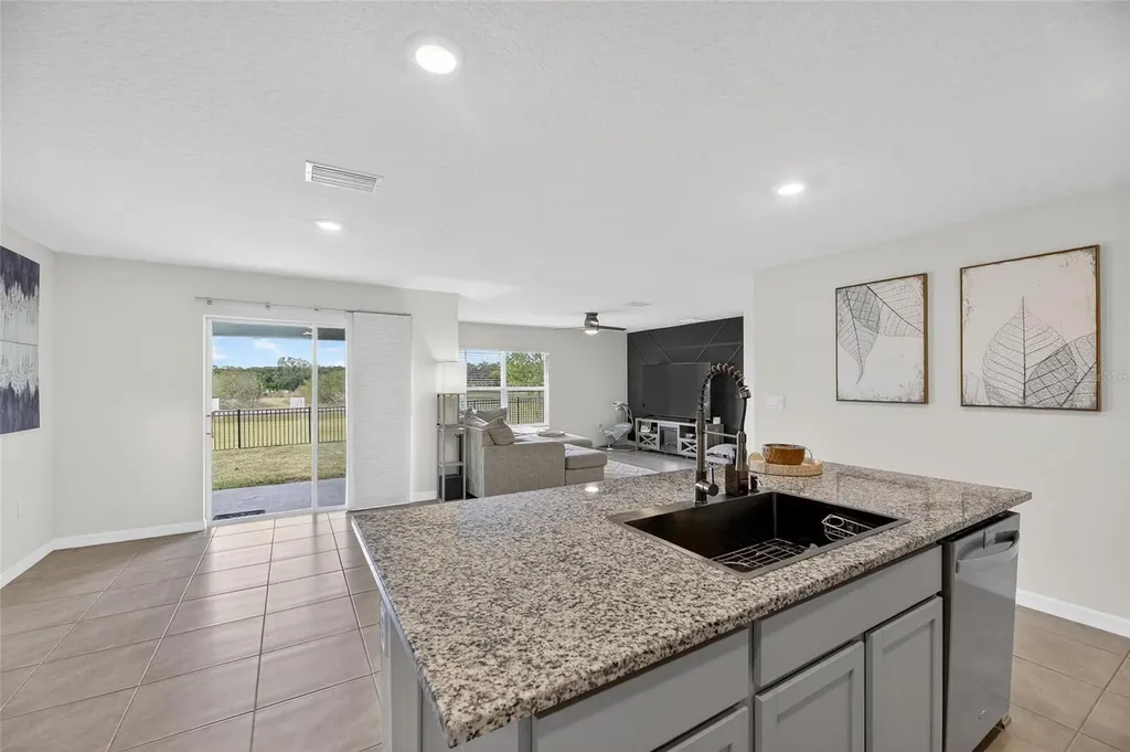 7511 Rosewood Garden Loop Tampa FL 33637