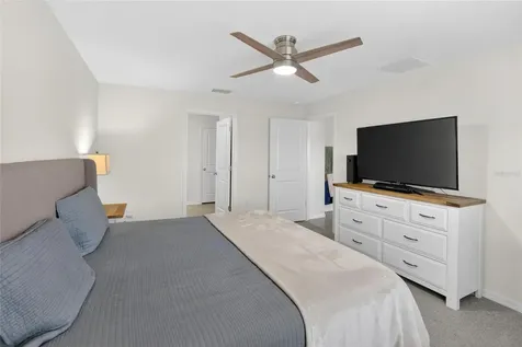 7511 Rosewood Garden Loop Tampa FL 33637