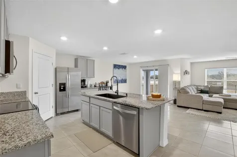 7511 Rosewood Garden Loop Tampa FL 33637