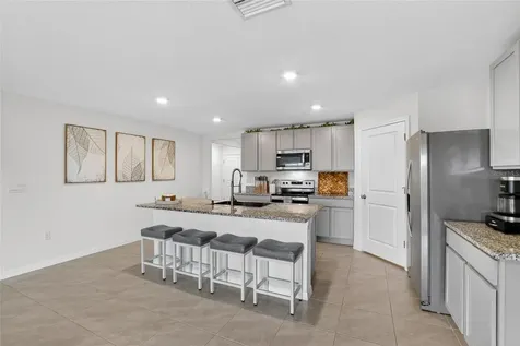 7511 Rosewood Garden Loop Tampa FL 33637
