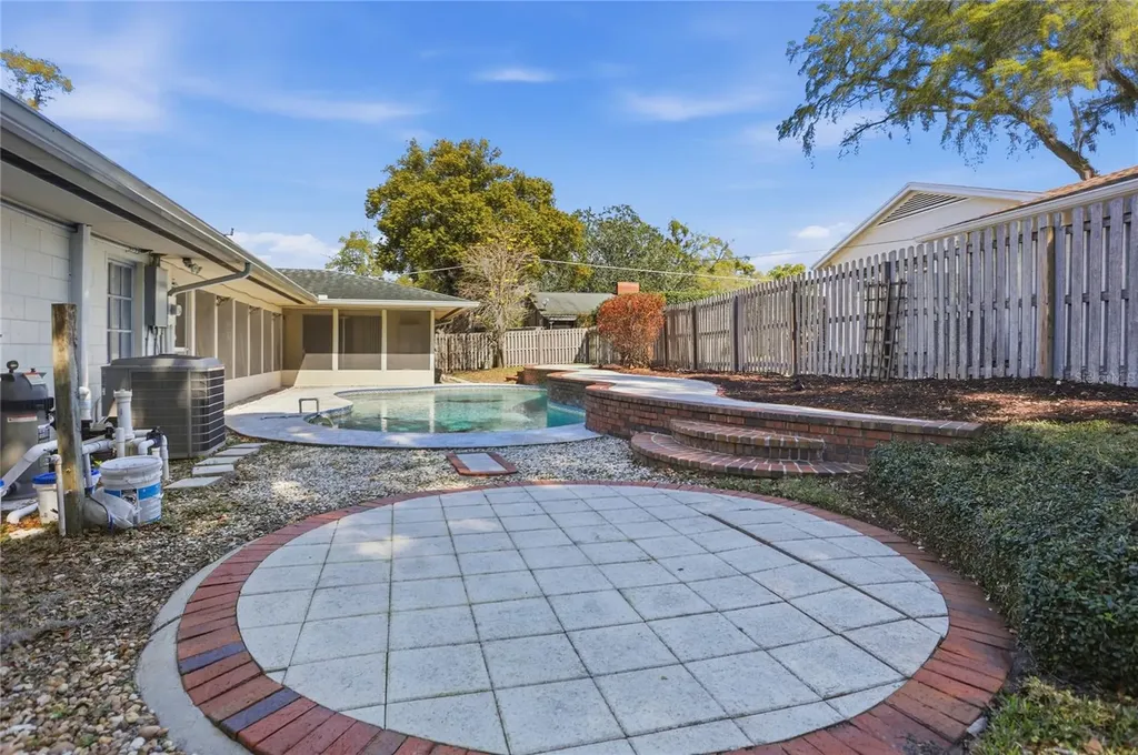 570 Dommerich Drive Maitland FL 32751