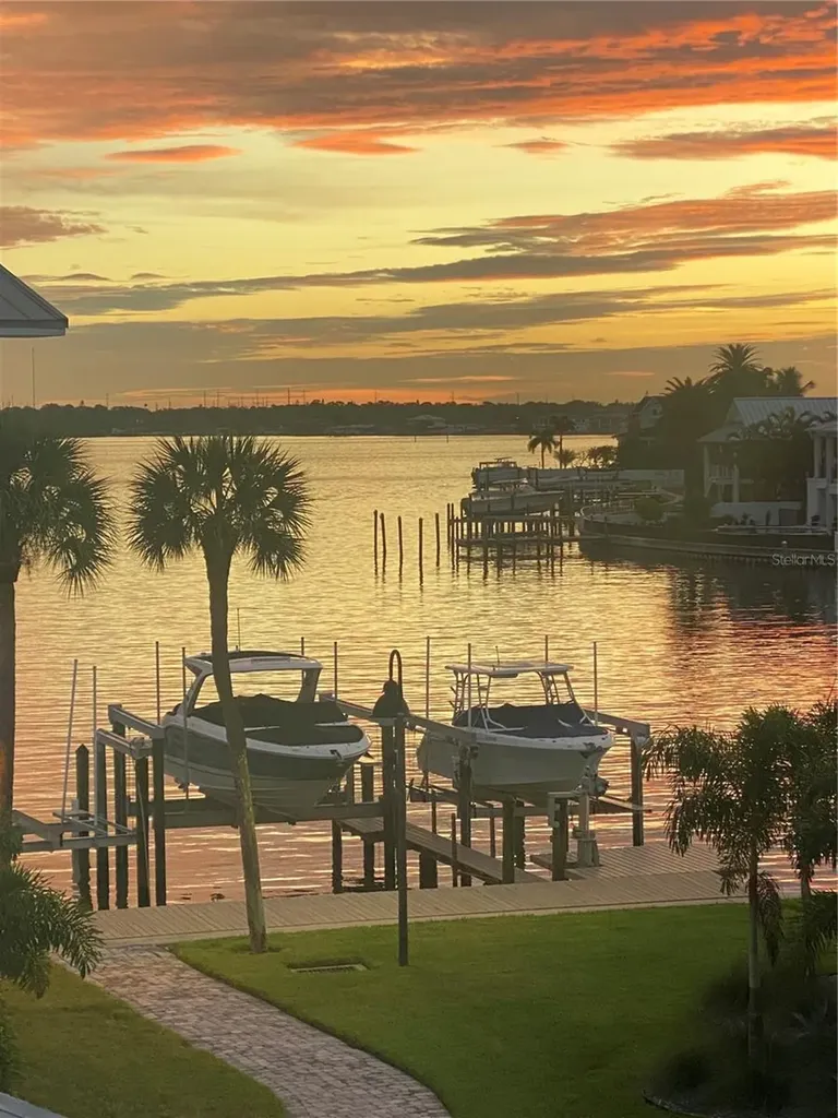 106 Yacht Club Circle North Redington Beach FL 33708
