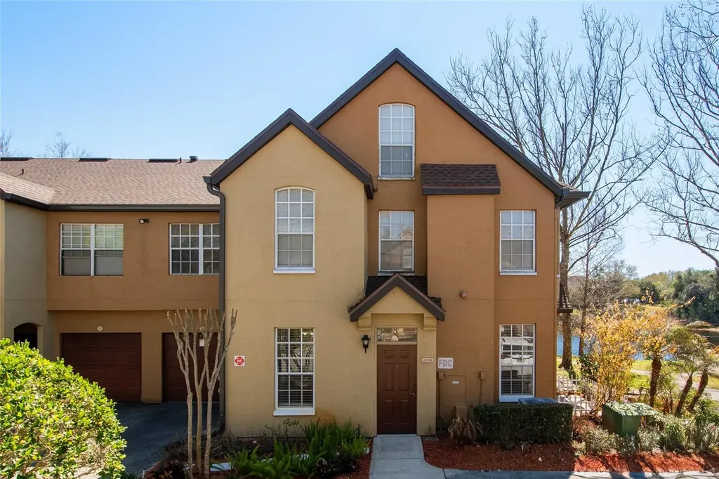 6384 Raleigh Street Orlando FL 32835