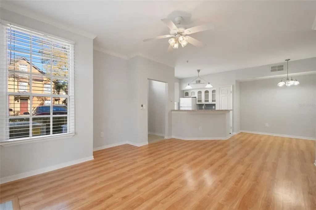 6384 Raleigh Street Orlando FL 32835