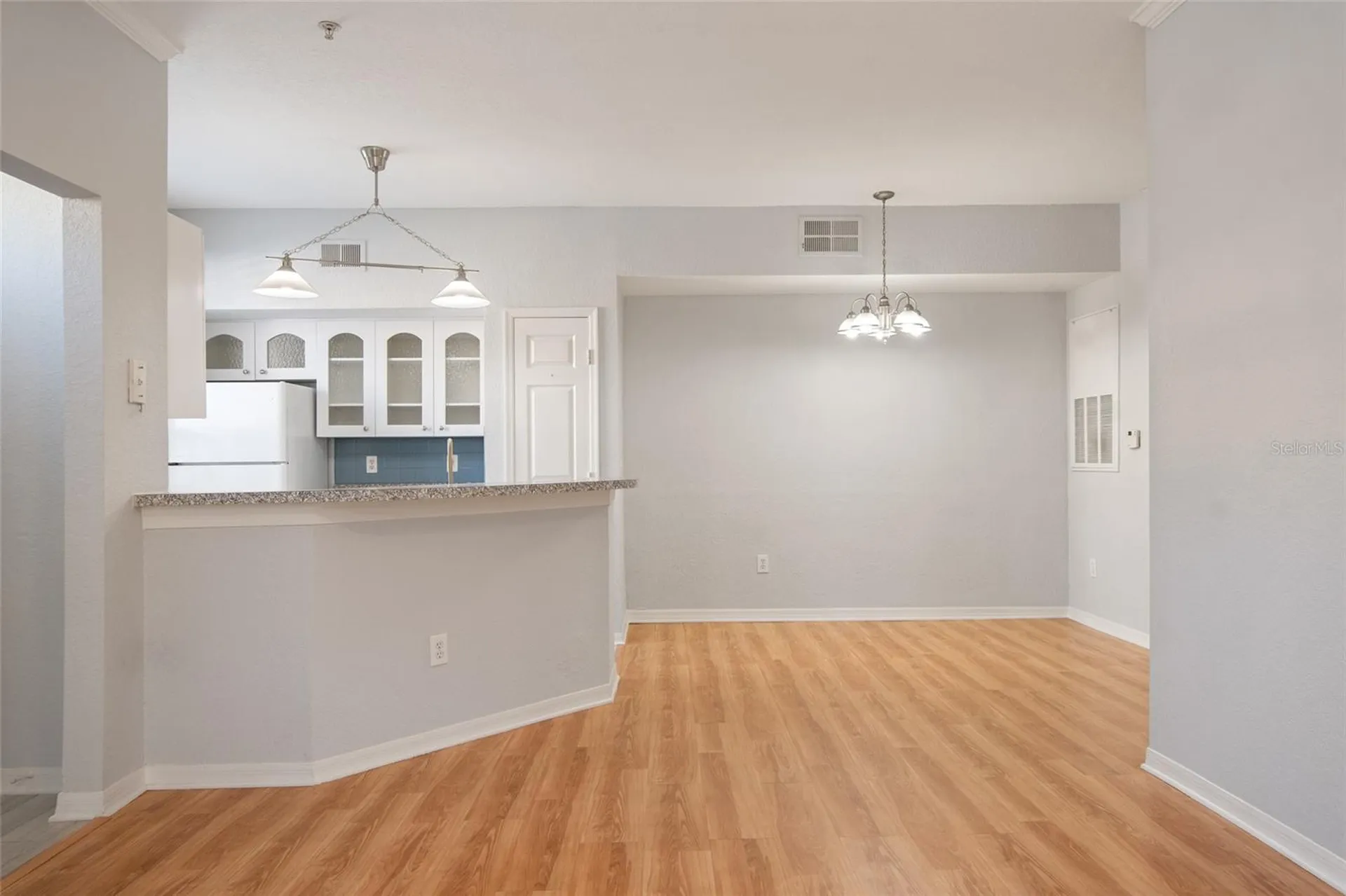 6384 Raleigh Street Orlando FL 32835