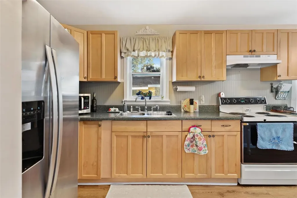 32828 Lake Eustis Drive Tavares FL 32778