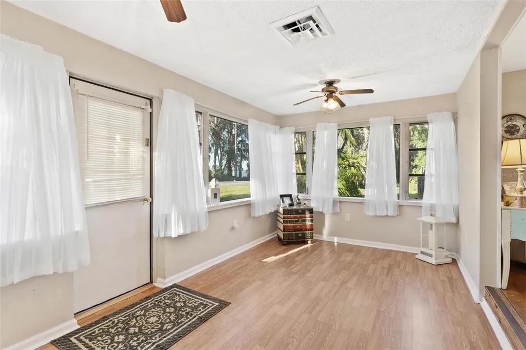 32828 Lake Eustis Drive Tavares FL 32778
