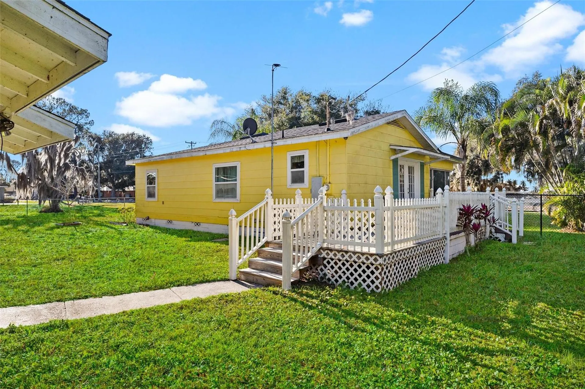 32828 Lake Eustis Drive Tavares FL 32778