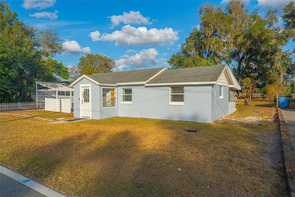 421 Pleasant Street Lake Helen FL 32744