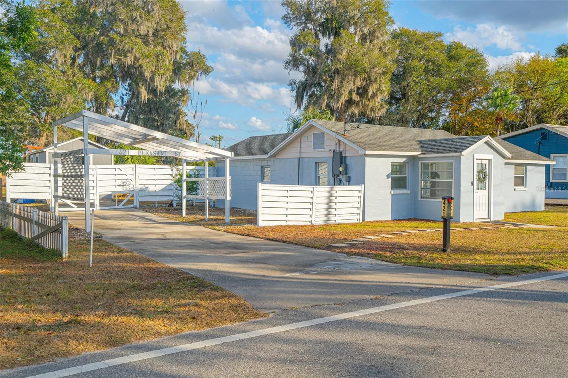 421 Pleasant Street Lake Helen FL 32744