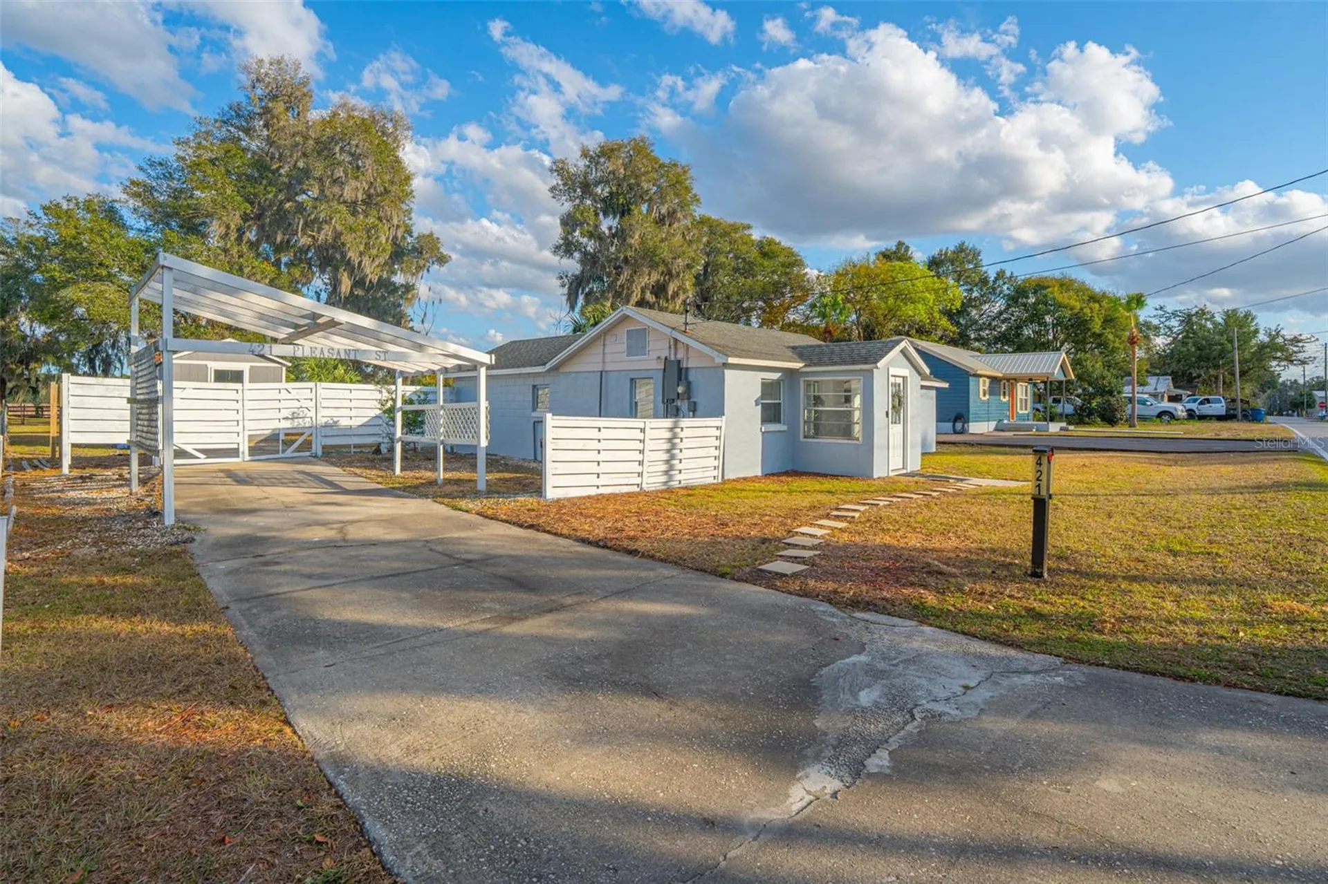 421 Pleasant Street Lake Helen FL 32744