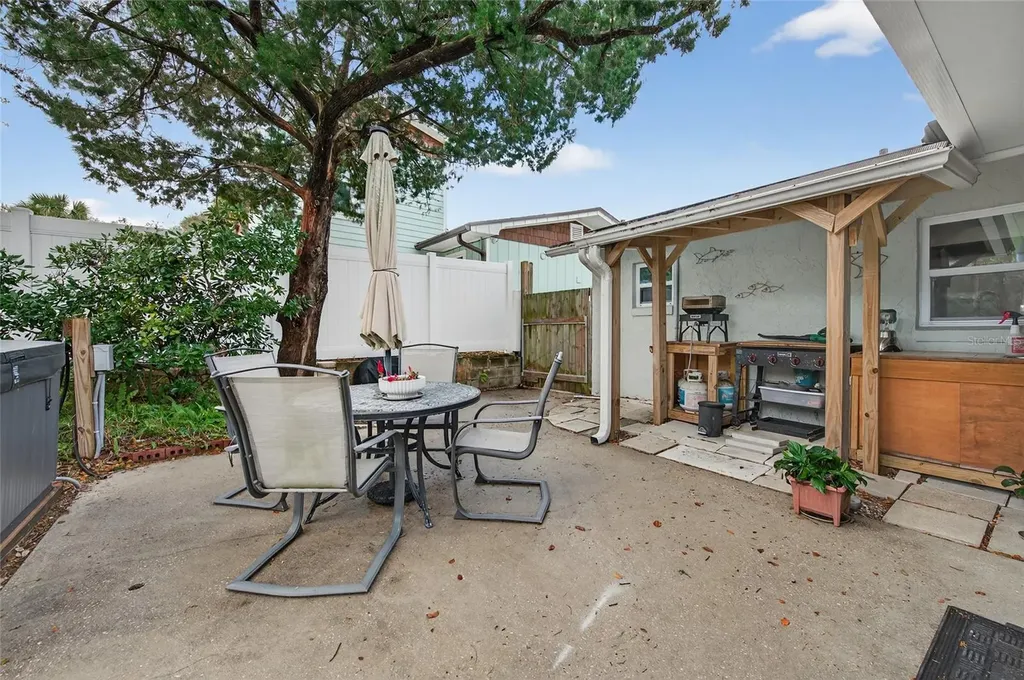 805 E 14th Avenue New Smyrna Beach FL 32169