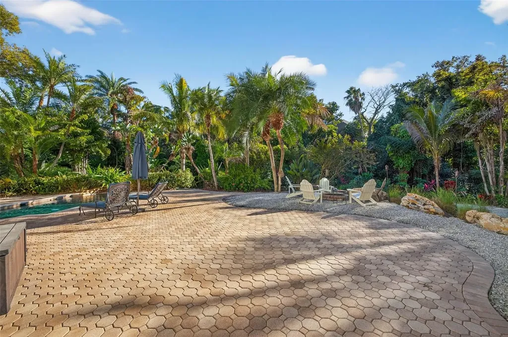 1581 Alexander Road Belleair FL 33756
