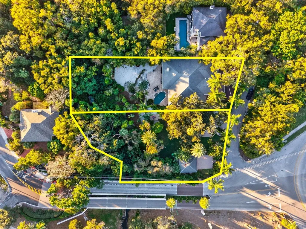 1581 Alexander Road Belleair FL 33756