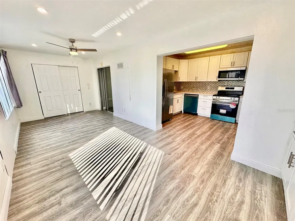 2431 Canadian Way Clearwater FL 33763