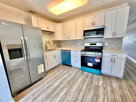 2431 Canadian Way Clearwater FL 33763