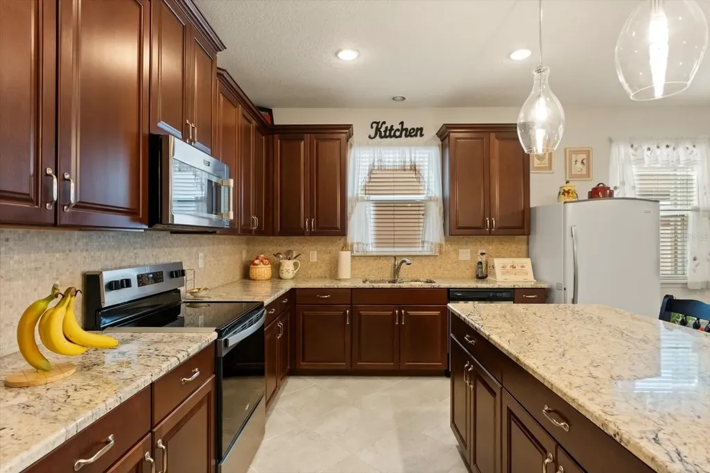 2534 Fontaine Drive Kissimmee FL 34741
