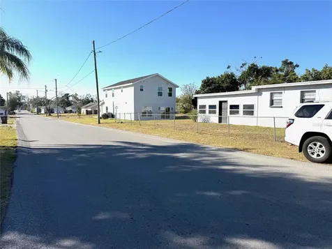 1125 Avenue L Haines City FL 33844