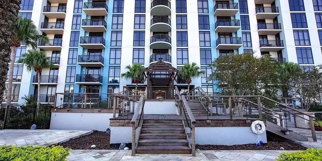 55-4 W Church Street Orlando FL 32801