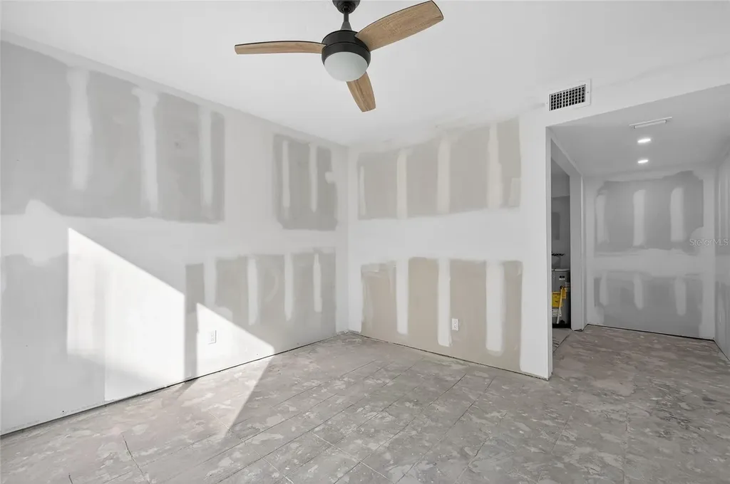 5055 N Beach Road Englewood FL 34223