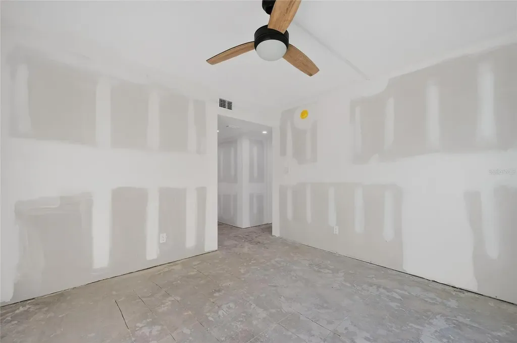 5055 N Beach Road Englewood FL 34223