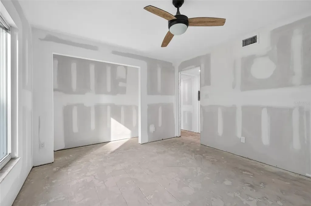 5055 N Beach Road Englewood FL 34223