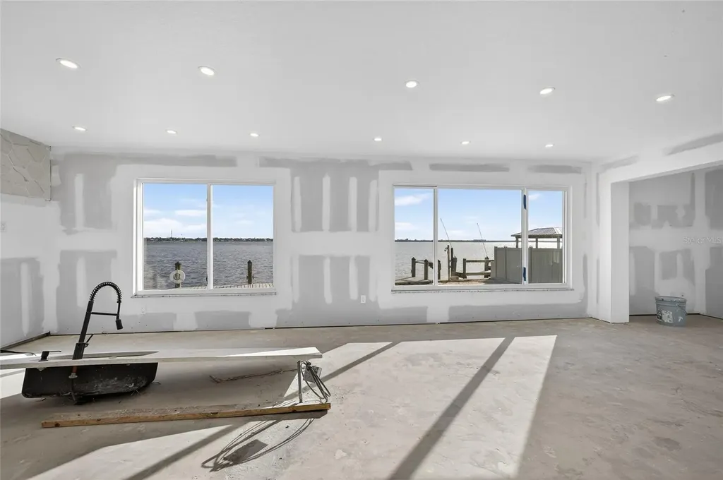 5055 N Beach Road Englewood FL 34223