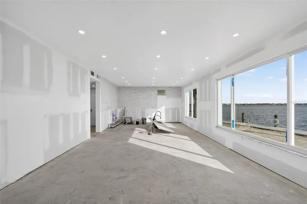 5055 N Beach Road Englewood FL 34223