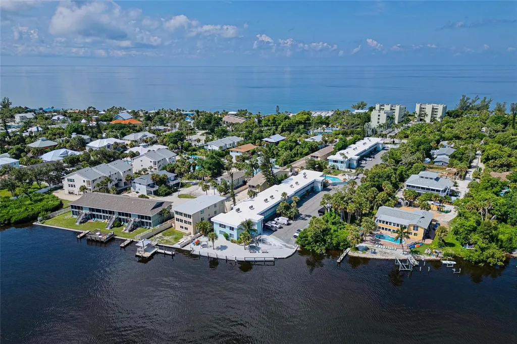 5055 N Beach Road Englewood FL 34223