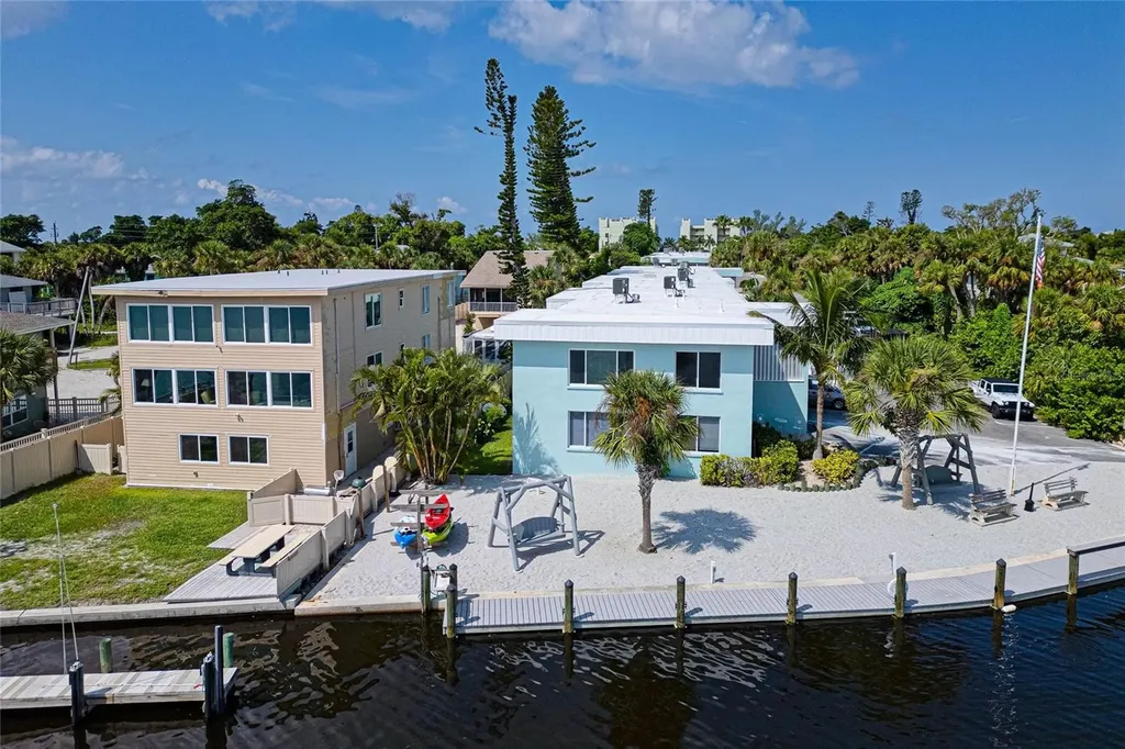 5055 N Beach Road Englewood FL 34223