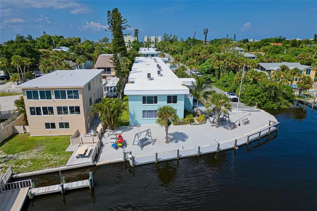 5055 N Beach Road Englewood FL 34223