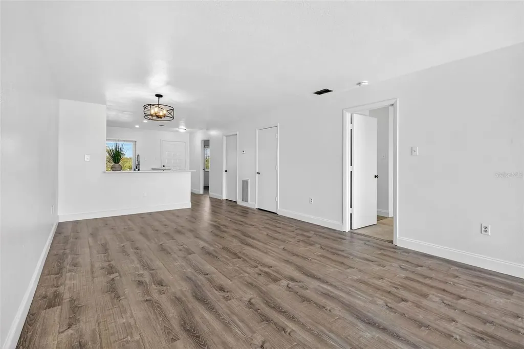 1805 Mariner Drive Tarpon Springs FL 34689