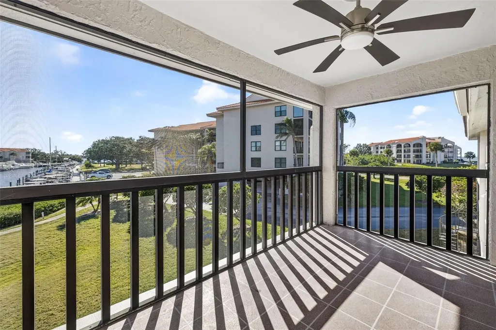 1805 Mariner Drive Tarpon Springs FL 34689