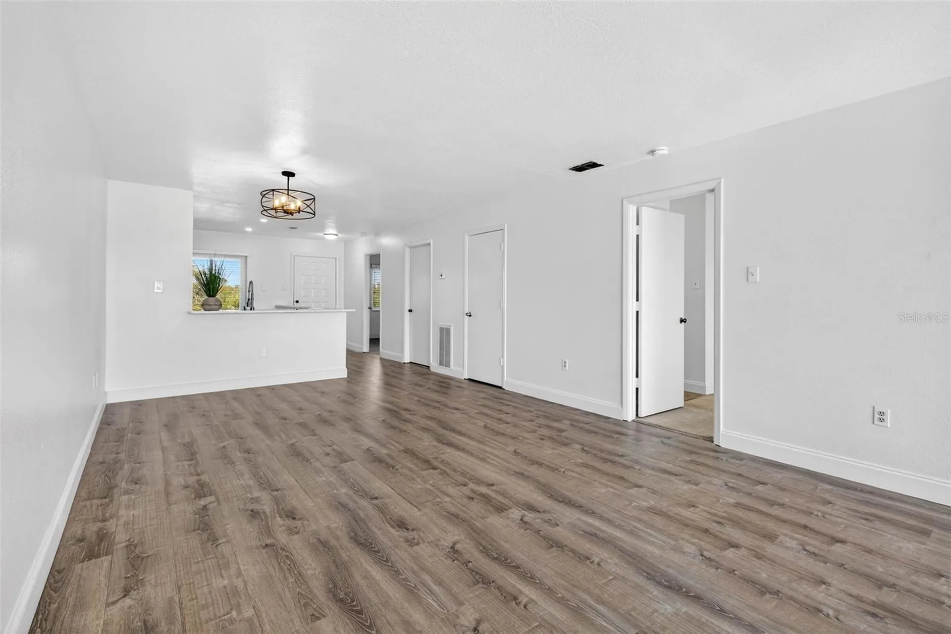 1805 Mariner Drive Tarpon Springs FL 34689