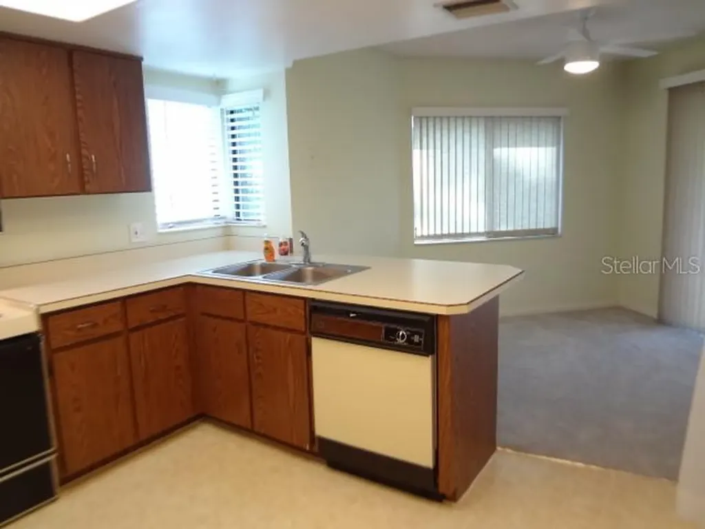 12 Hembury Lane Palm Coast FL 32137