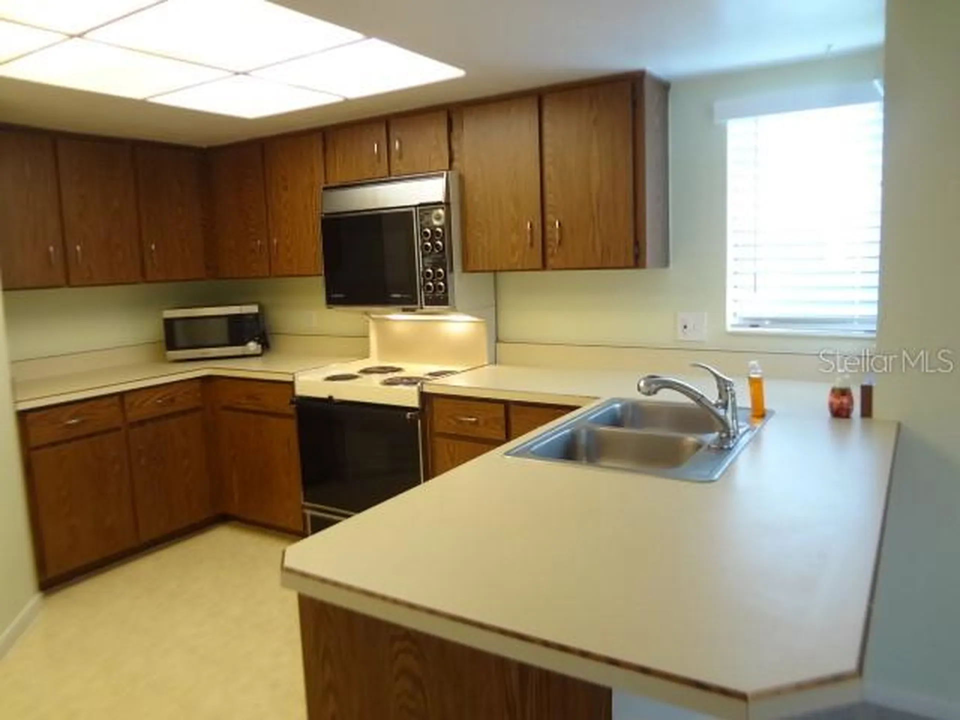 12 Hembury Lane Palm Coast FL 32137