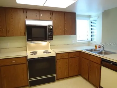 12 Hembury Lane Palm Coast FL 32137