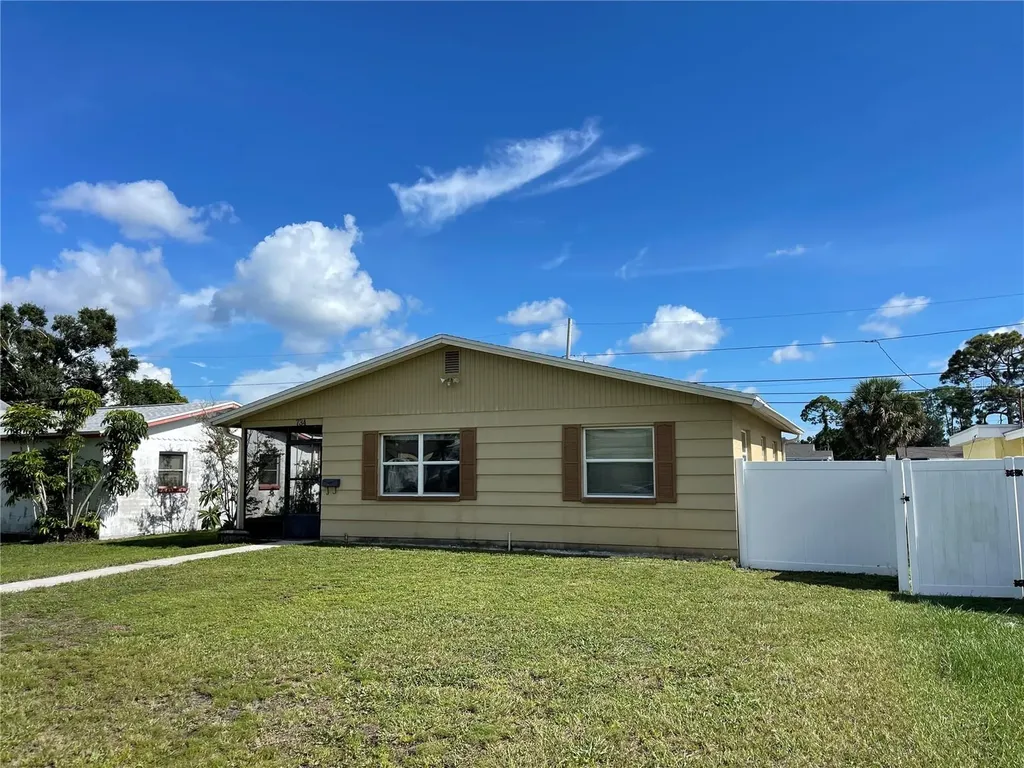 734 91st Avenue N St Petersburg FL 33702