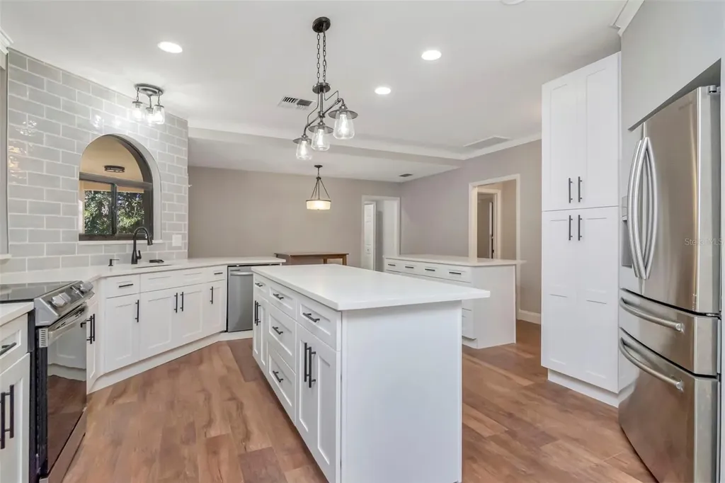 18306 Pleasant Ridge Place Lutz FL 33548