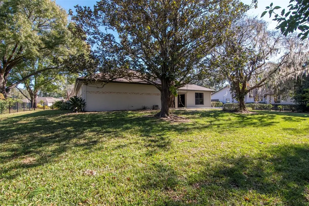 18306 Pleasant Ridge Place Lutz FL 33548