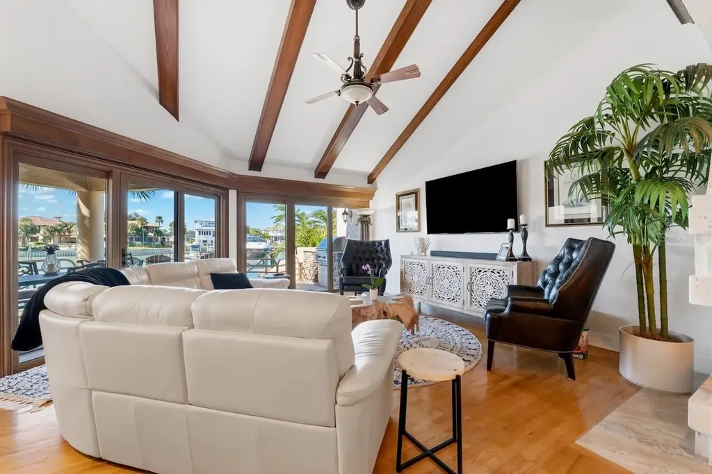 740 Pinellas Bayway S Tierra Verde FL 33715