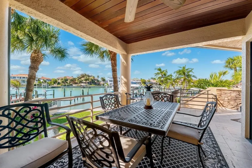 740 Pinellas Bayway S Tierra Verde FL 33715