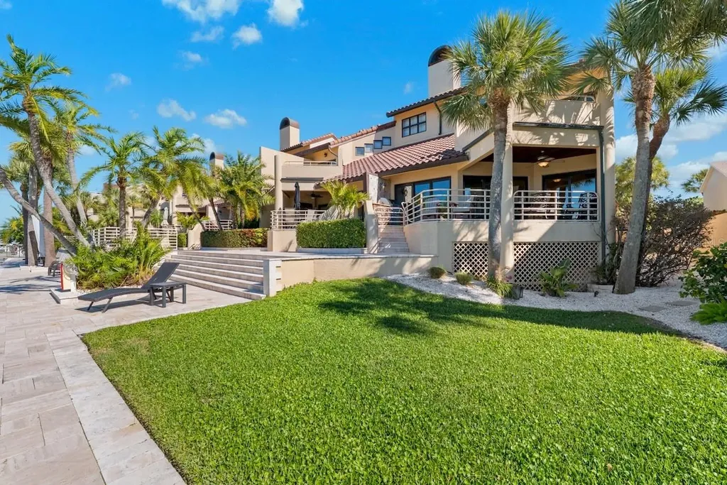 740 Pinellas Bayway S Tierra Verde FL 33715