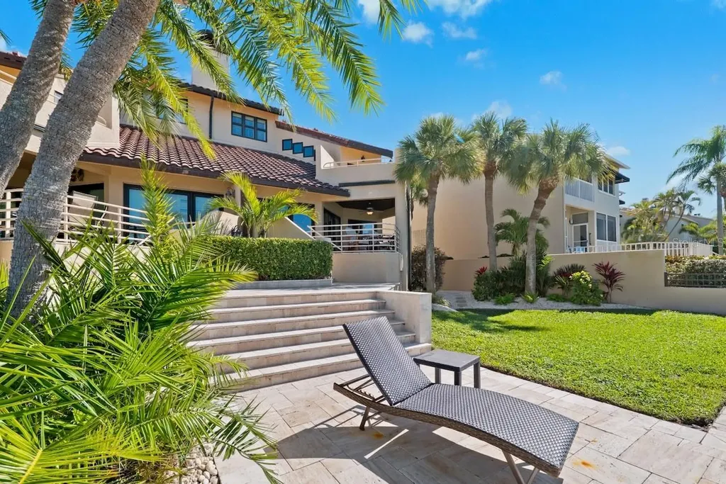 740 Pinellas Bayway S Tierra Verde FL 33715