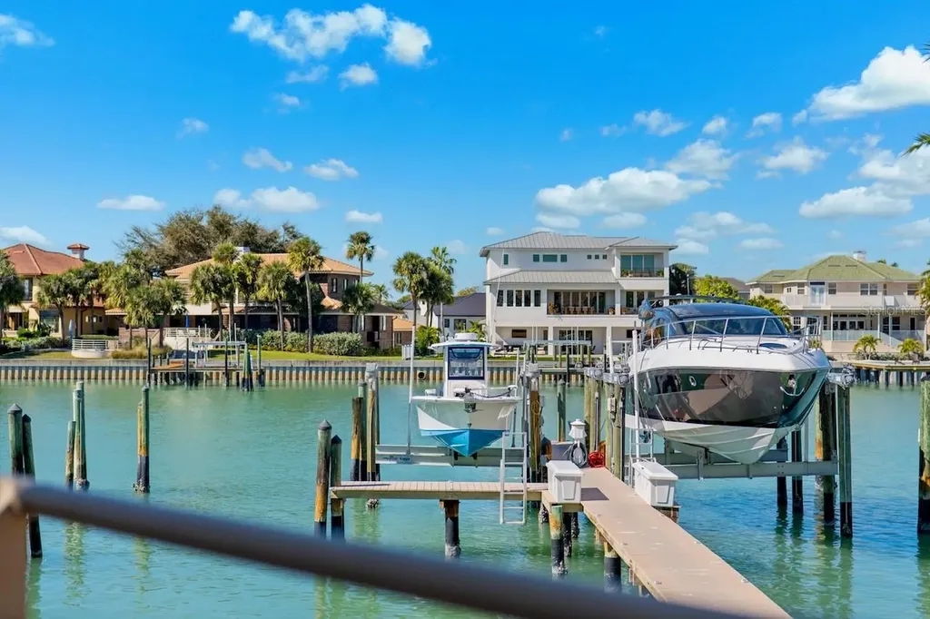 740 Pinellas Bayway S Tierra Verde FL 33715